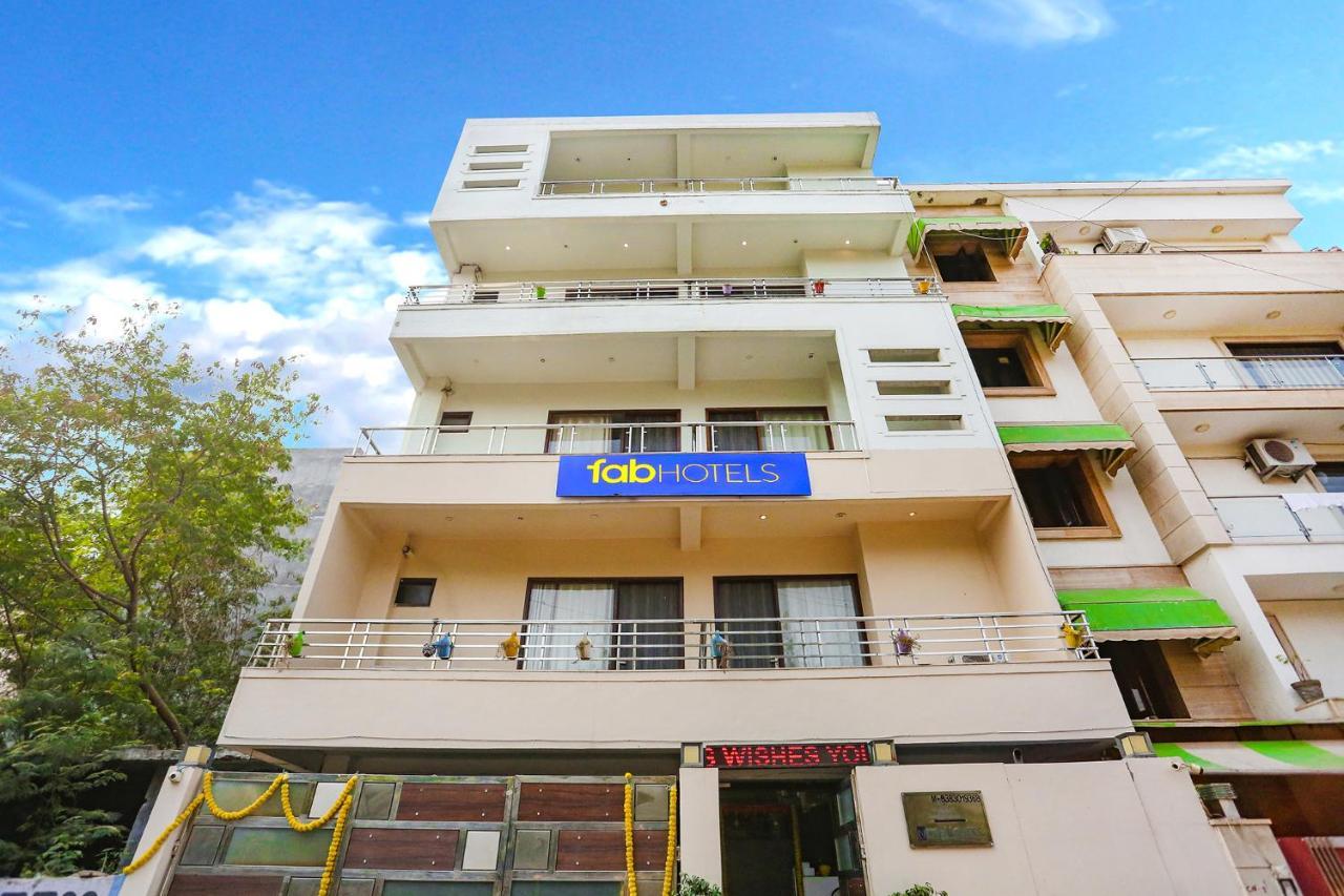 Fabhotel Novel Suites - Nr Yashobhoomi Convention Centre New Delhi Extérieur photo